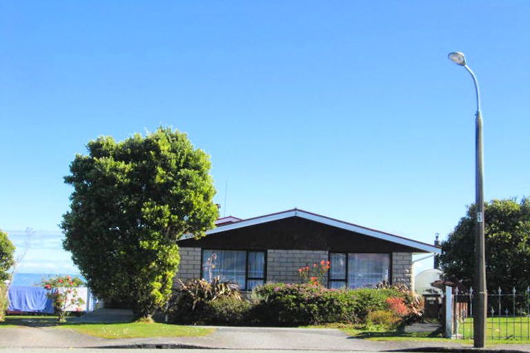 Photo of property in 49 Arnott Heights, Greymouth, 7805