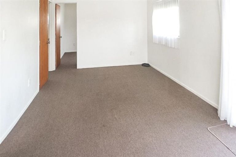 Photo of property in 55 Woodglen Road, Glen Eden, Auckland, 0602