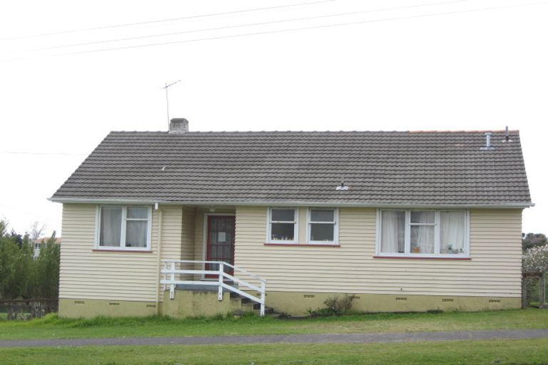 Photo of property in 58 Cook Street, Marfell, New Plymouth, 4310