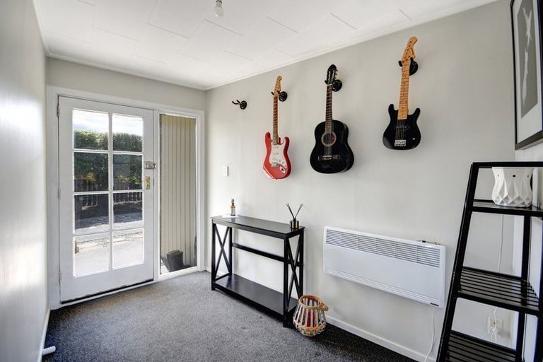 Photo of property in 1 Ashton Street, Mosgiel, 9024