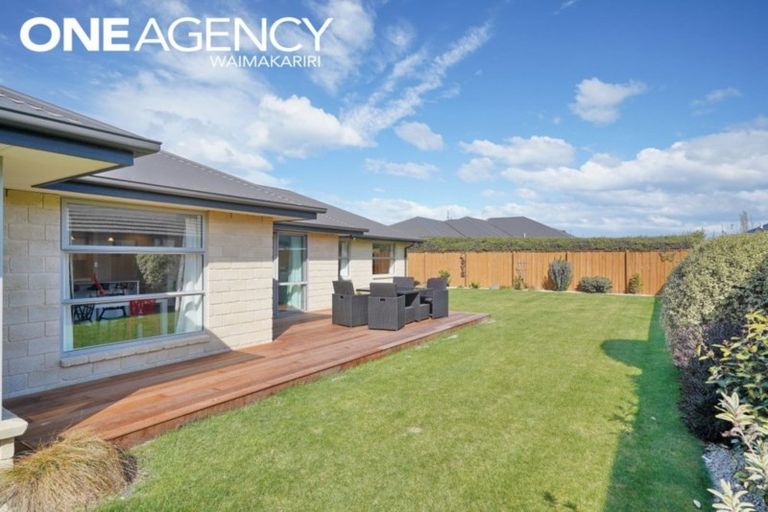 Photo of property in 11 Kuta Street, Pegasus, 7612