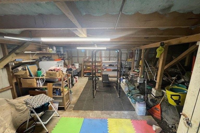 Photo of property in 6 Andros Place, Unsworth Heights, Auckland, 0632