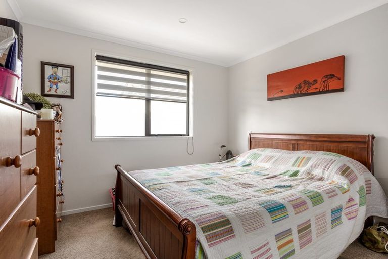 Photo of property in 22 Bridle Way, Omokoroa, 3114