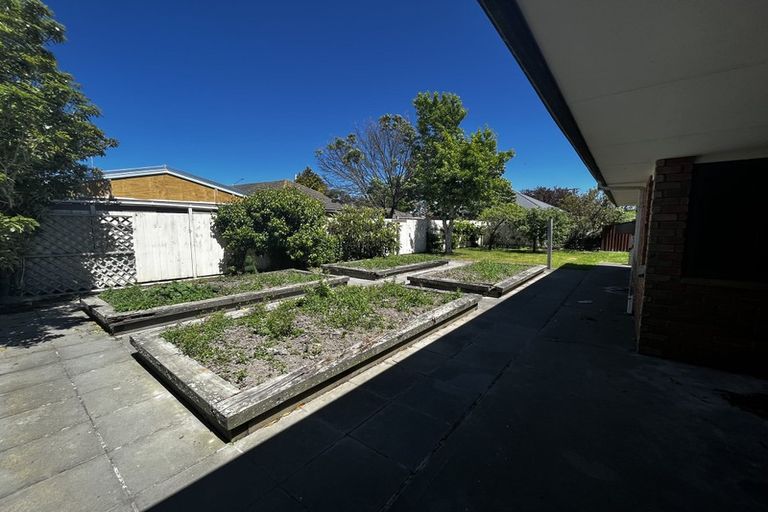 Photo of property in 6b Fovant Street, Russley, Christchurch, 8042