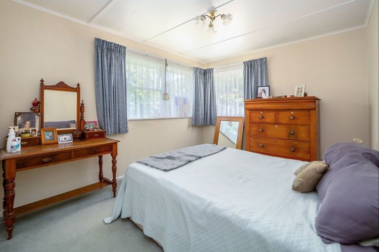 Photo of property in 12 Taverner Street, Carterton, 5713