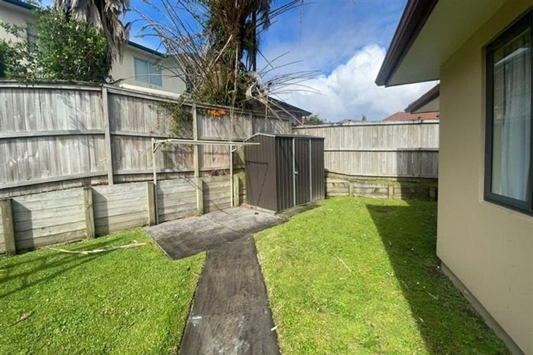 Photo of property in 2 Byblos Place, The Gardens, Auckland, 2105
