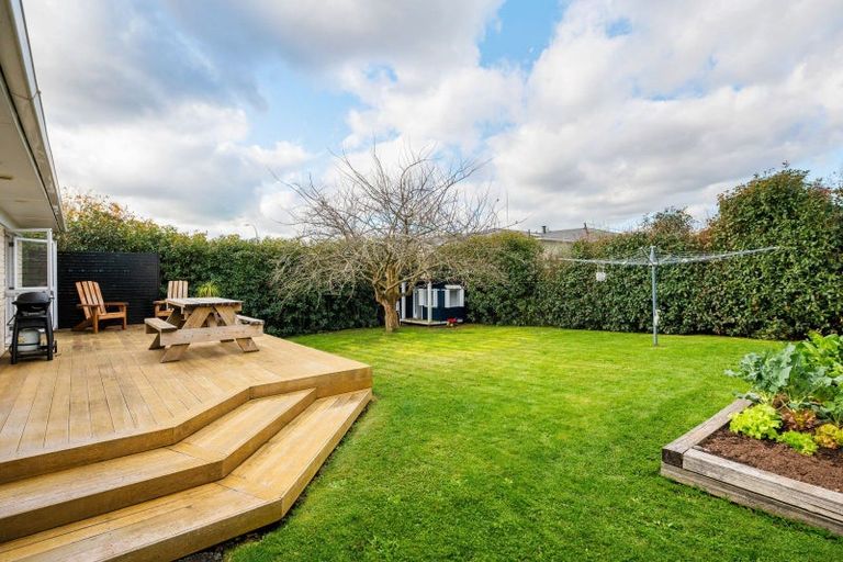 Photo of property in 3 Russleigh Drive, Dinsdale, Hamilton, 3204