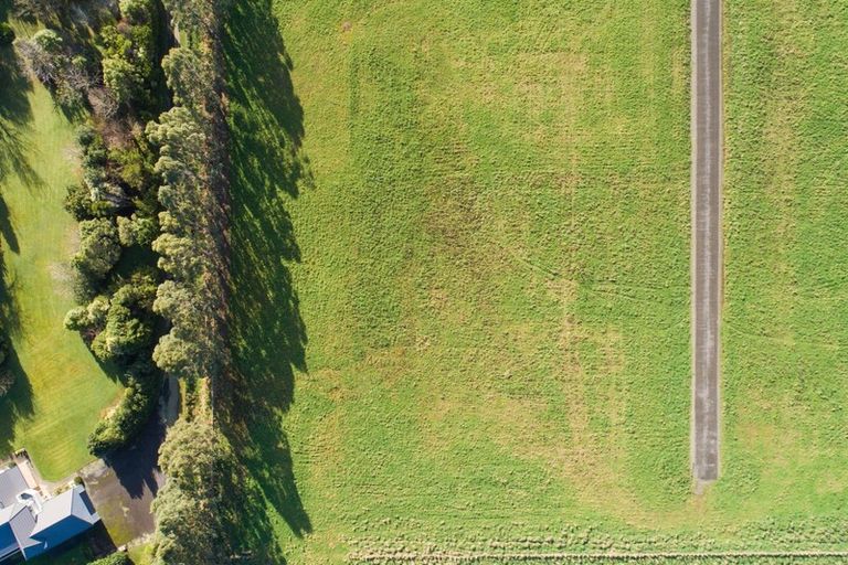 Photo of property in 234 Valley Views, Fitzherbert, Palmerston North, 4472