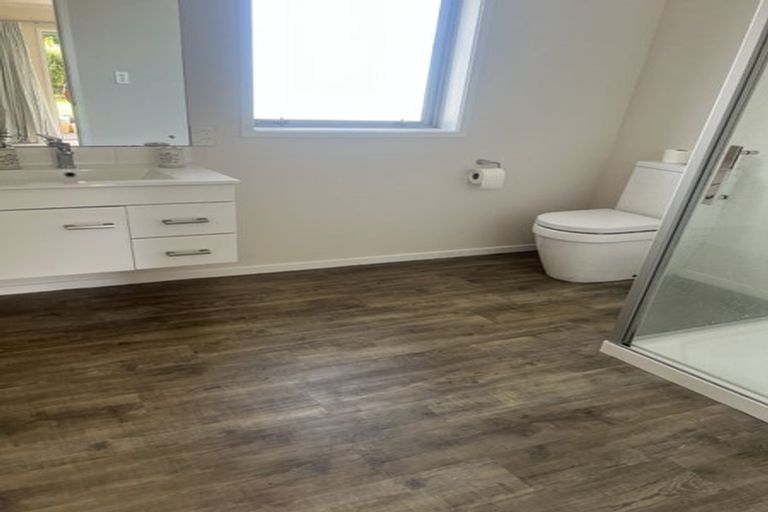 Photo of property in 136 Fairview Drive, Birchville, Upper Hutt, 5372