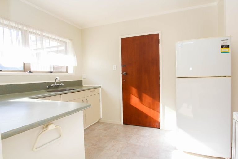 Photo of property in 39 Chedworth Avenue, Chedworth, Hamilton, 3210