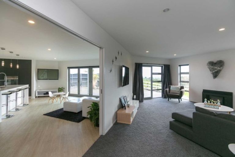 Photo of property in 112 Ackworth Road, Lepperton, New Plymouth, 4373