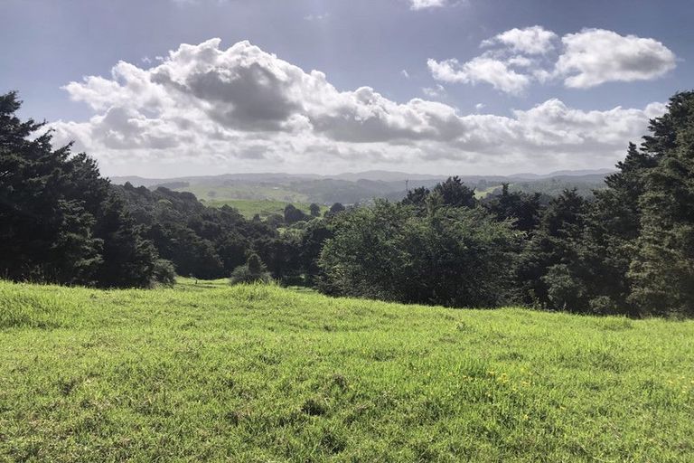 Photo of property in 504b Wairere Road, Maungaturoto, 0571