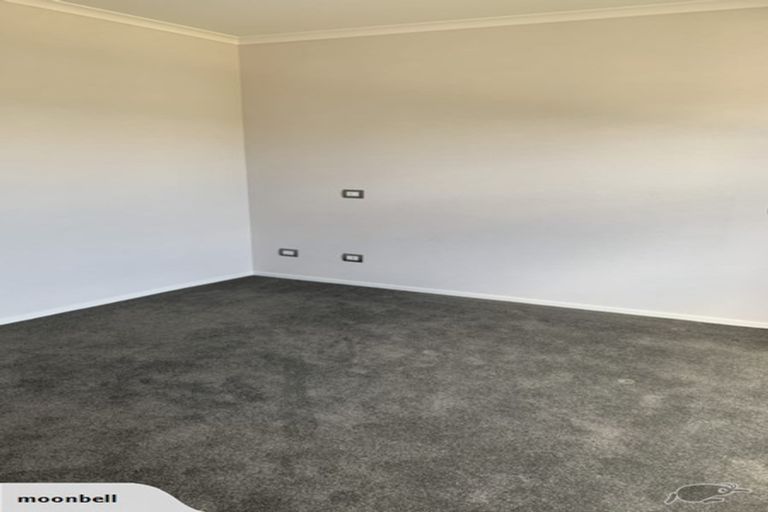 Photo of property in 3 Pakaraka Drive, Papakura, 2110