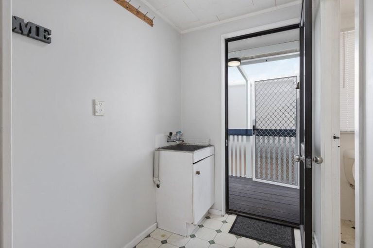 Photo of property in 2/46 Station Road, Pukekohe, 2120