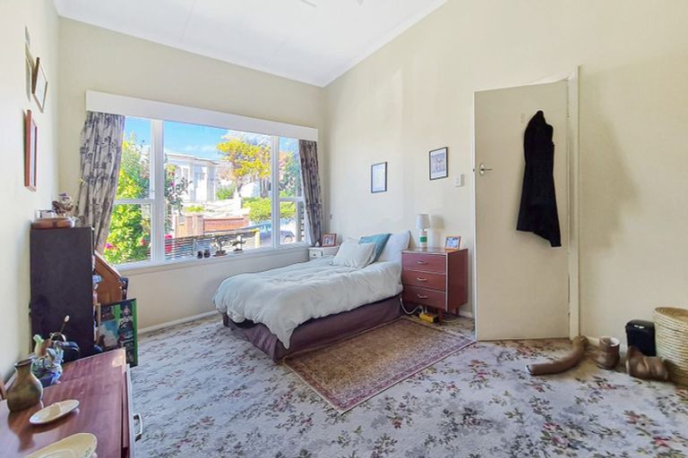 Photo of property in 76 Wallace Street, Mount Cook, Wellington, 6021