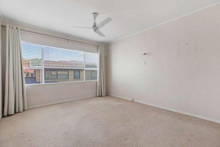 Photo of property in 1/160 Mount Albert Road, Mount Albert, Auckland, 1025