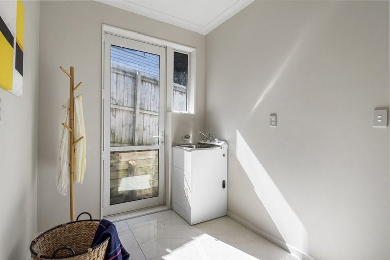 Photo of property in 116 Glendhu Road, Bayview, Auckland, 0629