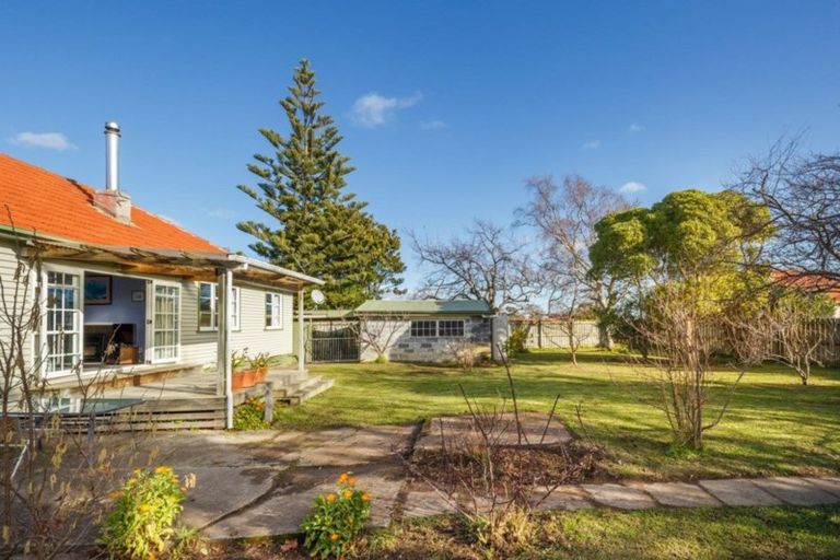 Photo of property in 8 Tweed Street, Roslyn, Palmerston North, 4414