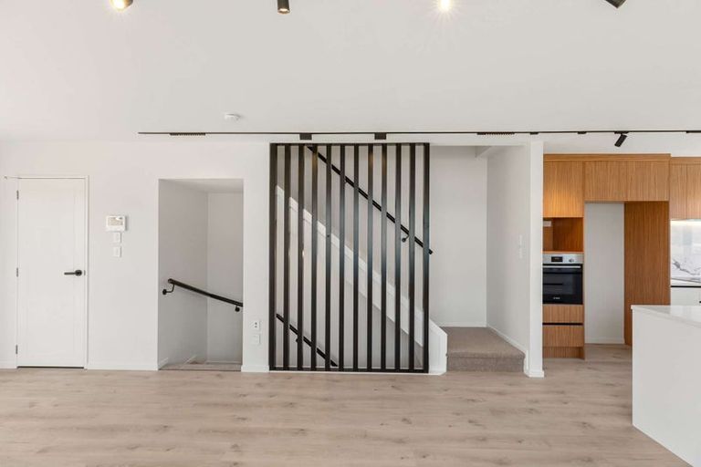 Photo of property in 20a Makomako Drive, Orewa, 0931