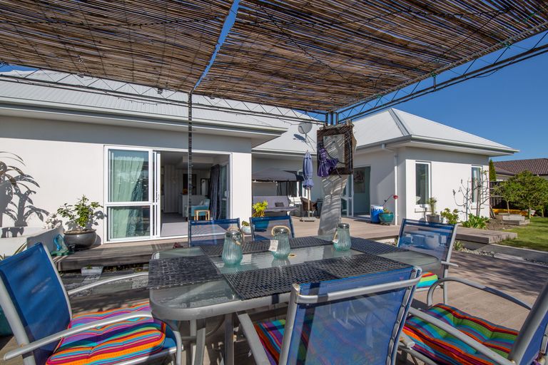 Photo of property in 3 Te Wairewa Street, Pegasus, 7612