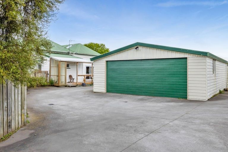 Photo of property in 64 Conway Road, Eltham, 4322