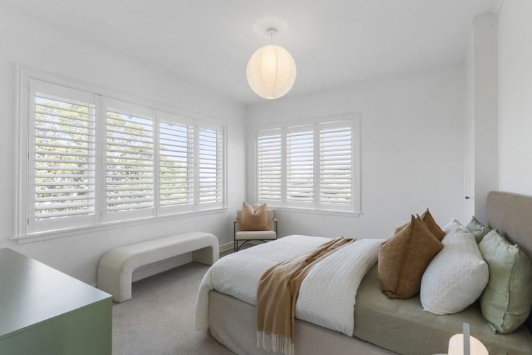 Photo of property in 28 Princes Street, Northcote Point, Auckland, 0627
