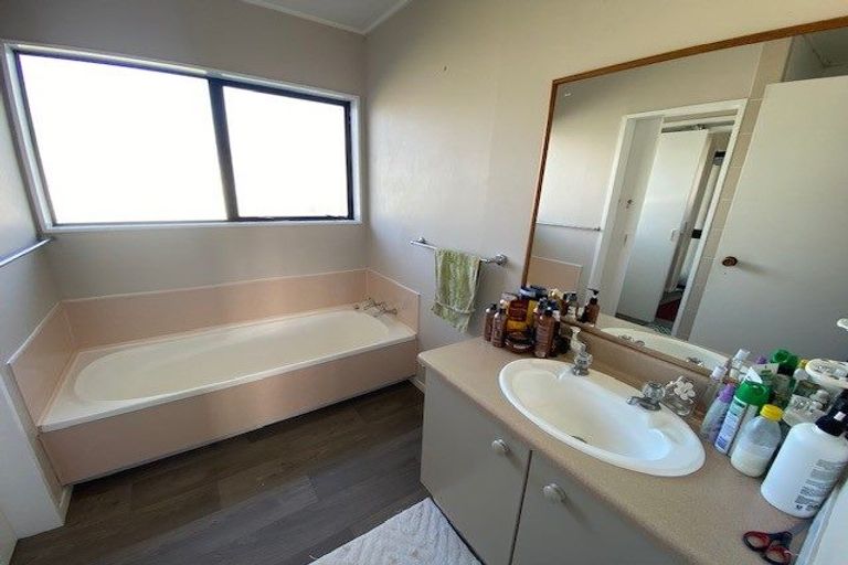 Photo of property in 51 Crawshaw Drive, Nawton, Hamilton, 3200