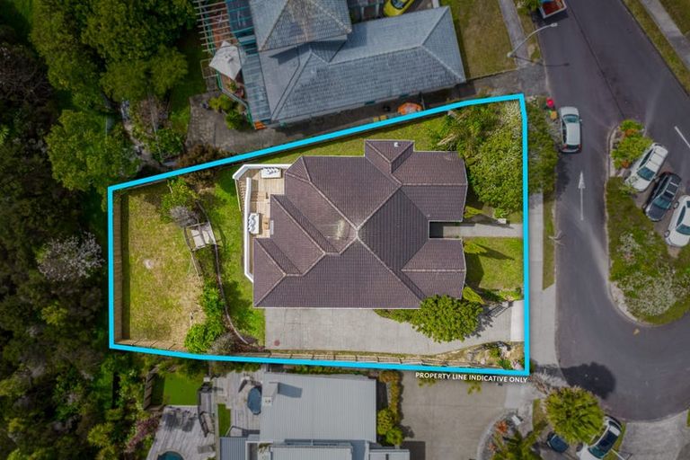 Photo of property in 5 Hobie Court, West Harbour, Auckland, 0618