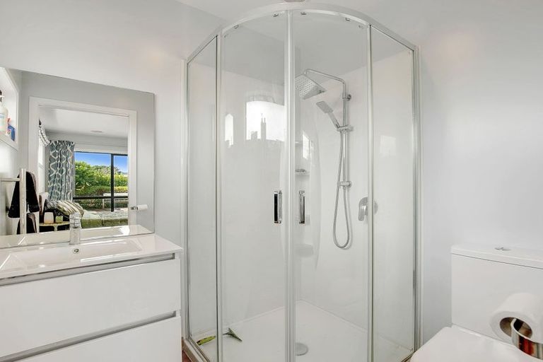 Photo of property in 97b Randwick Crescent, Moera, Lower Hutt, 5010