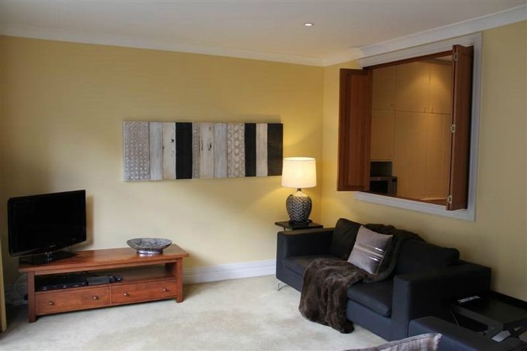 Photo of property in 154 Tinakori Road, Thorndon, Wellington, 6011