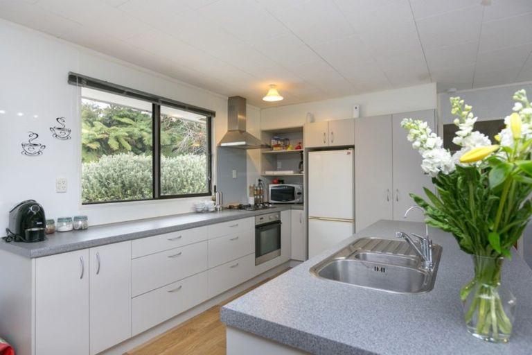 Photo of property in 12 Winstone Place, Highlands Park, New Plymouth, 4312