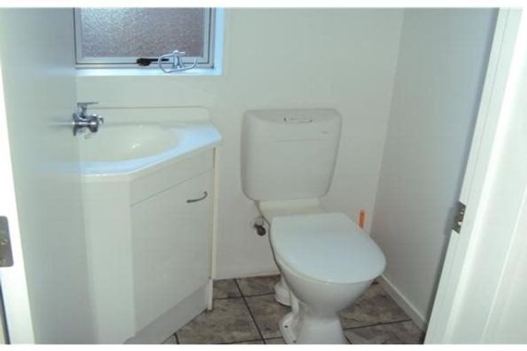 Photo of property in 49 Lyndon Street, Riccarton, Christchurch, 8041