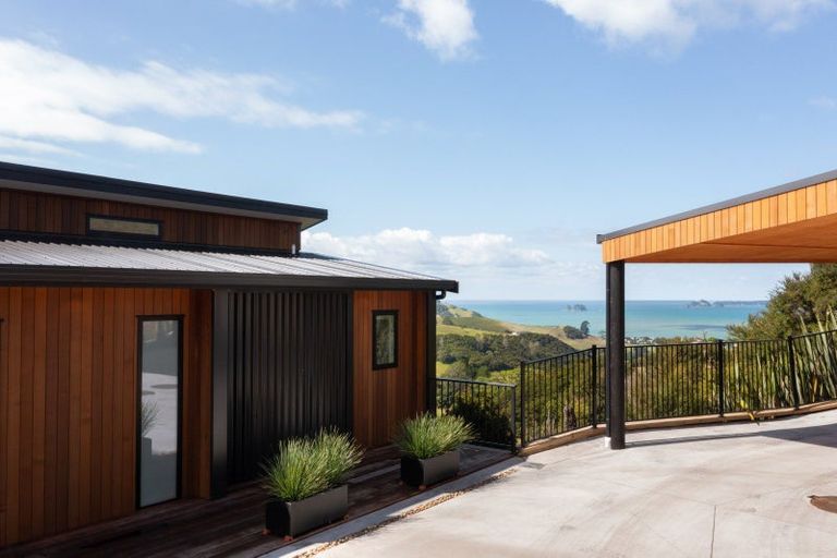 Photo of property in 1a Tarapatiki Drive, Whitianga, 3510