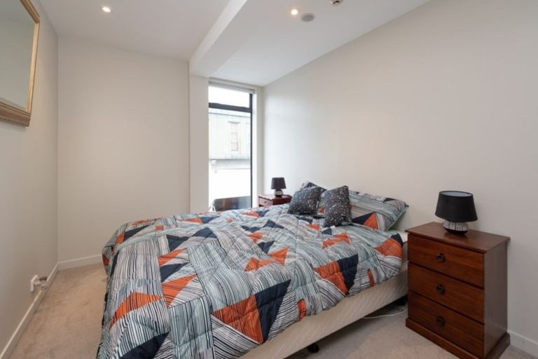 Photo of property in Nouvo Apartments, 2j/21 Rugby Street, Mount Cook, Wellington, 6021