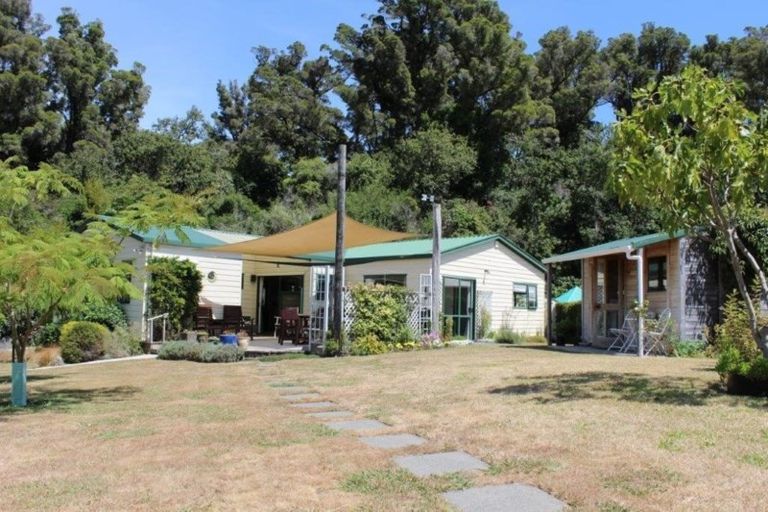 Photo of property in 12 Haile Lane, Pohara, Takaka, 7183