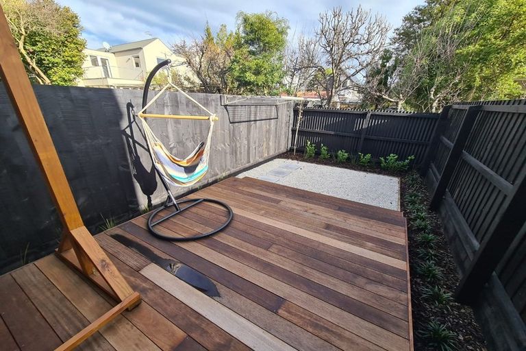 Photo of property in 4/19 Brockworth Place, Riccarton, Christchurch, 8011