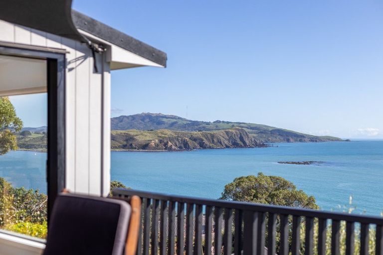 Photo of property in 5 Roys Road, Plimmerton, Porirua, 5026