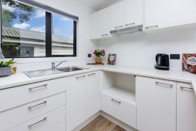 Photo of property in 56 Whitemans Road, Silverstream, Upper Hutt, 5019