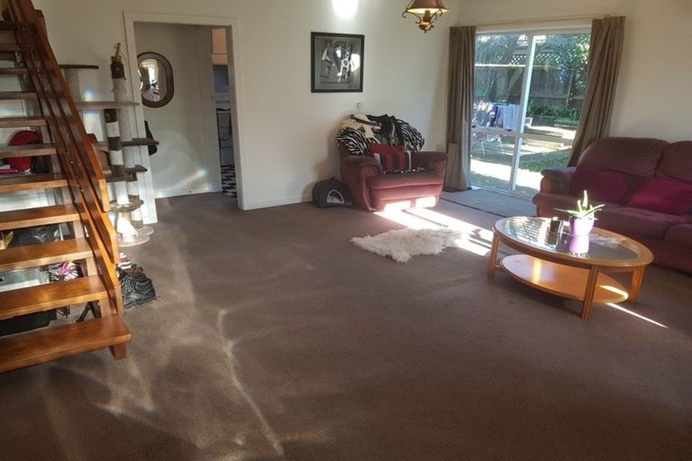 Photo of property in 2/7 Avonhead Road, Avonhead, Christchurch, 8042