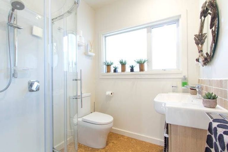 Photo of property in 8 Ocean View Terrace, Sumner, Christchurch, 8081