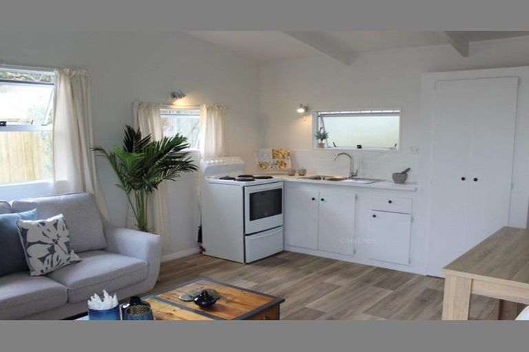 Photo of property in 3/60 Roberton Road, Avondale, Auckland, 1026