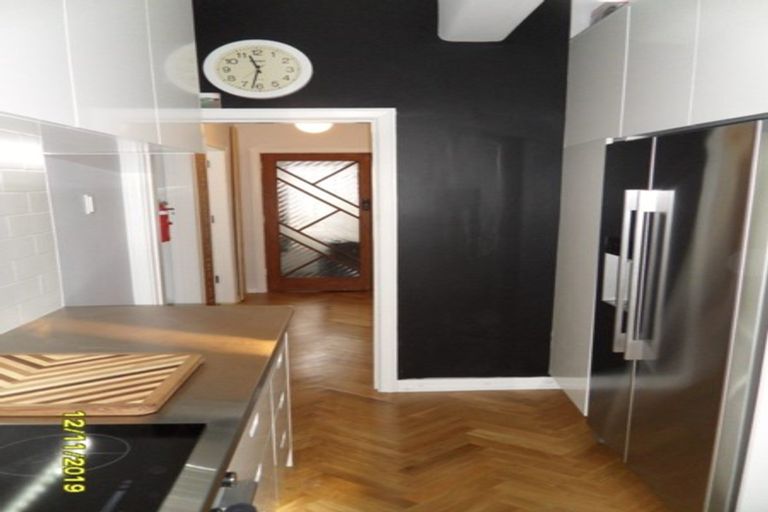 Photo of property in Ambassador Flats, 7 Maurice Terrace, Te Aro, Wellington, 6011