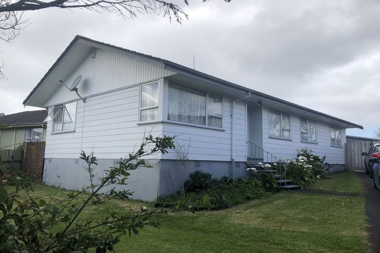 Photo of property in 15 Penfold Place, Henderson, Auckland, 0610