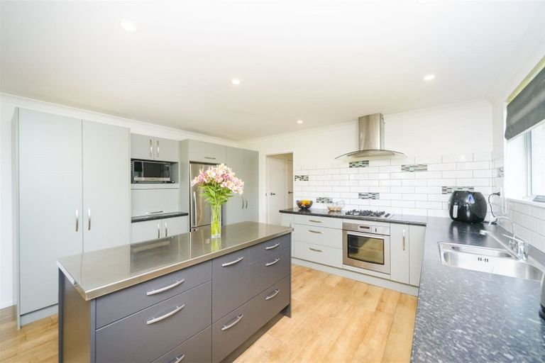 Photo of property in 30 Pirinoa Street, Feilding, 4702