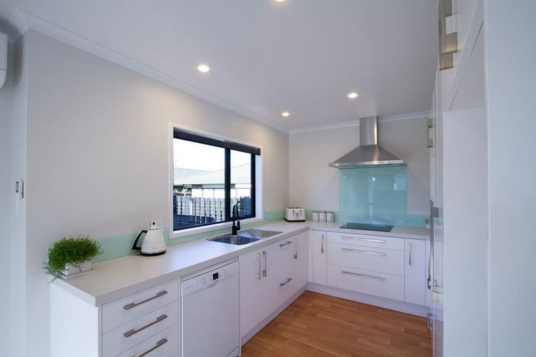 Photo of property in 16 Bettina Road, Fairfield, Hamilton, 3214