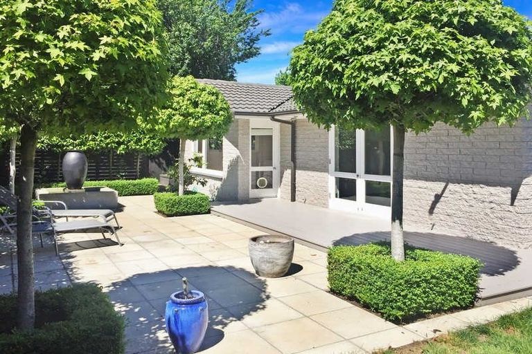 Photo of property in 2/61 Glandovey Road, Fendalton, Christchurch, 8052