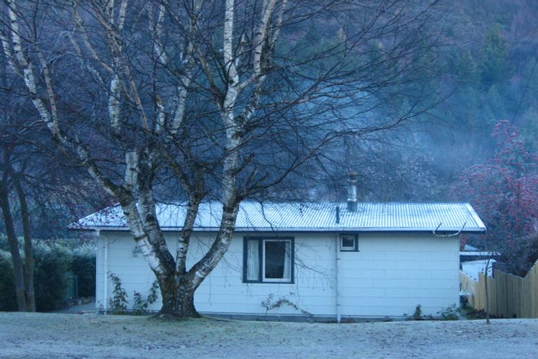 Photo of property in 19 Criterion Street, Arrowtown, 9302