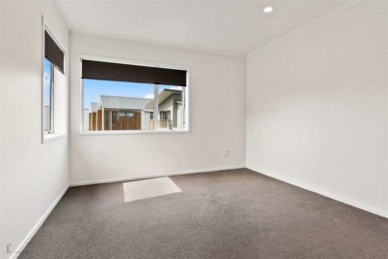 Photo of property in 67 Buckley Avenue, Hobsonville, Auckland, 0616