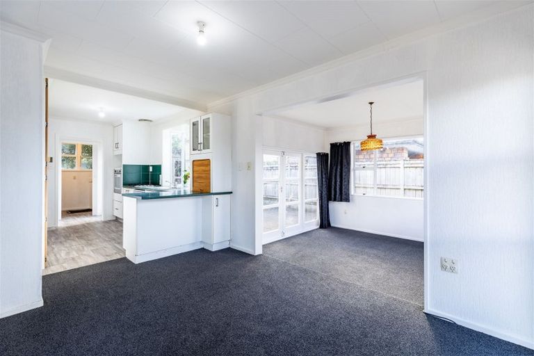 Photo of property in 2 Patea Place, Terrace End, Palmerston North, 4410