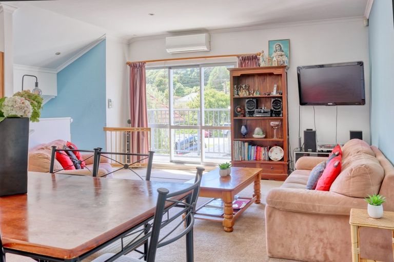 Photo of property in 3a Marshall Street, Karori, Wellington, 6012